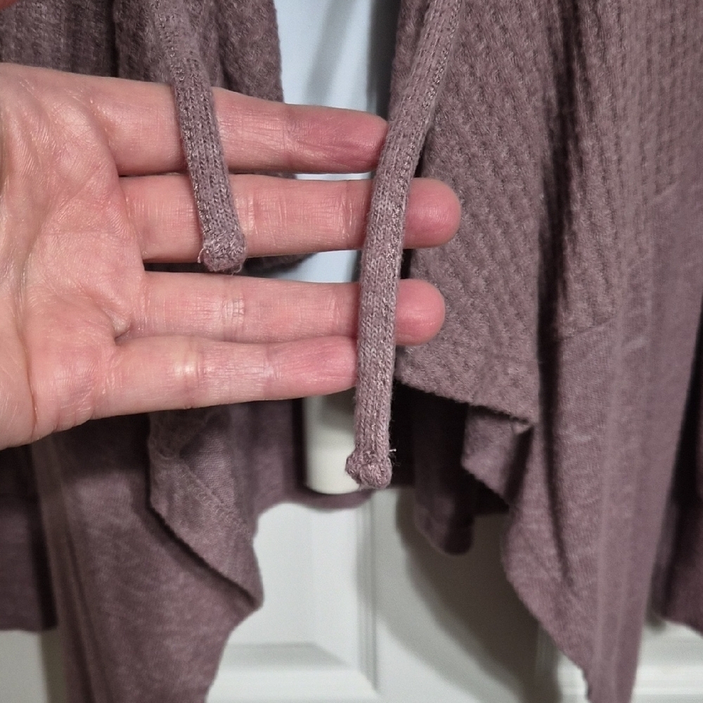 Mudd Women's Mauve Draped Cardigan - Picture 2 of 11